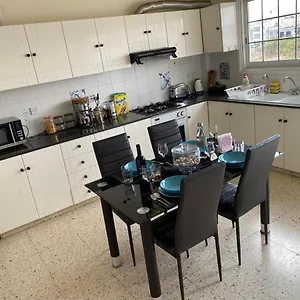 https://larnaca-comfort-rooms.protaras-cy-hotels.com